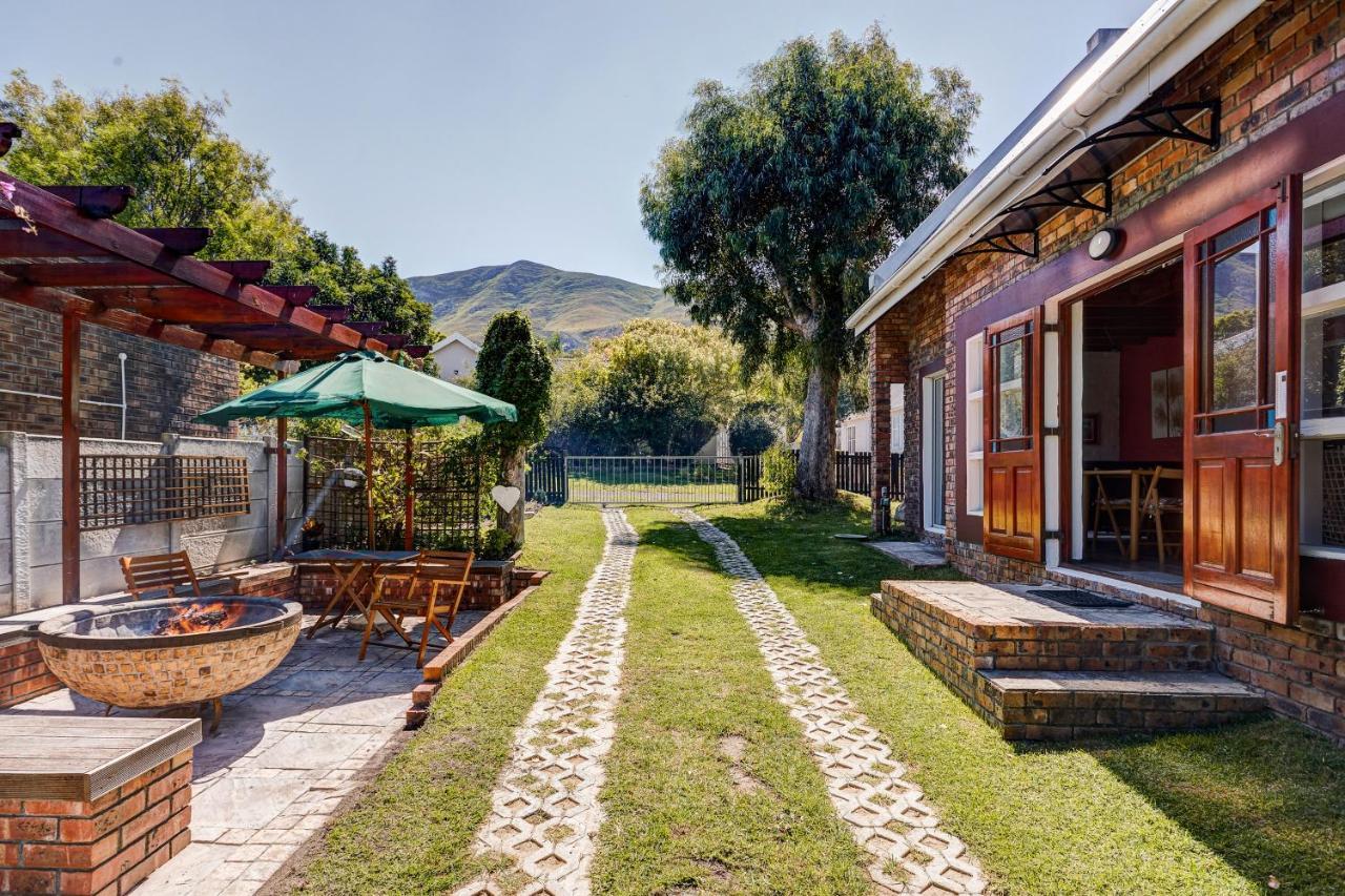 Festina Lente In Onrus * Hermanus